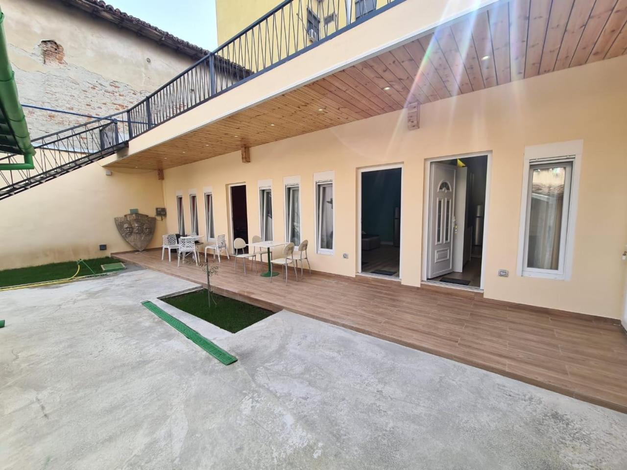 Tirana Center Apartaments Eksteriør bilde